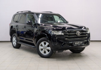 Подержанный автомобиль Toyota Land Cruiser Suv 2021 года (2 фото)