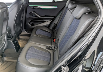 Подержанный автомобиль BMW X2 2020 года (12 фото)