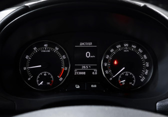 Подержанный автомобиль Skoda Fabia RS Hatchback 2011 года (15 фото)