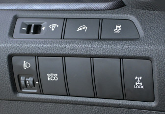Подержанный автомобиль Hyundai Santa Fe 2014 года (17 фото)