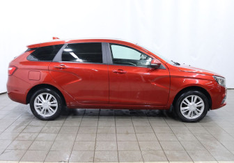 Подержанный автомобиль LADA (ВАЗ) Vesta Wagon 2019 года (7 фото)