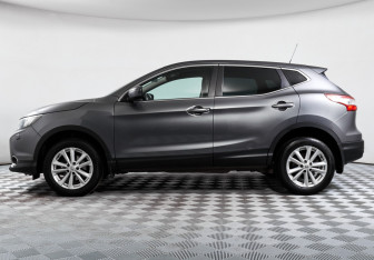 Подержанный автомобиль Nissan Qashqai 2014 года (8 фото)