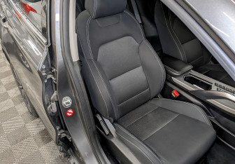 Подержанный автомобиль Geely Coolray 2022 года (21 фото)