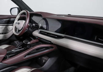 Подержанный автомобиль Geely Monjaro 2023 года (9 фото)