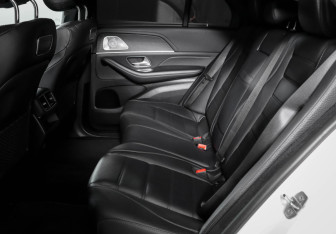 Подержанный автомобиль Mercedes-Benz GLE 2020 года (10 фото)