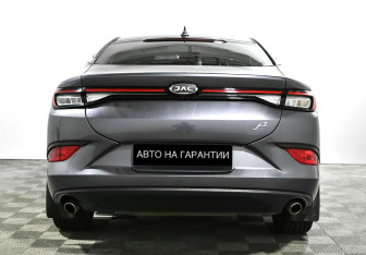 Подержанный автомобиль JAC J7 2022 года (4 фото)