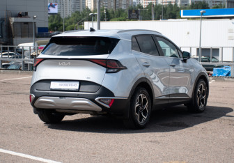 Подержанный автомобиль Kia Sportage 2022 года (5 фото)