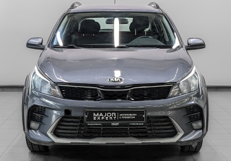 Подержанный автомобиль Kia Rio Hatchback 2021 года (2 фото)