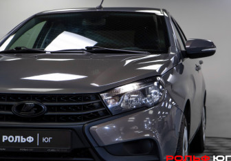 Подержанный автомобиль LADA (ВАЗ) Vesta Sedan 2017 года (21 фото)