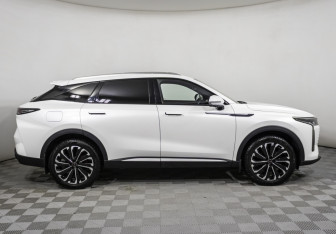 Подержанный автомобиль Exeed RX 2023 года (4 фото)