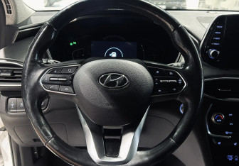 Подержанный автомобиль Hyundai Santa Fe 2018 года (12 фото)