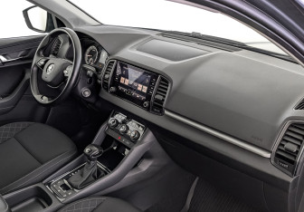 Подержанный автомобиль Skoda Karoq 2022 года (13 фото)