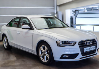 Подержанный автомобиль Audi A4 Sedan 2014 года (3 фото)