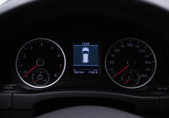 Подержанный автомобиль Volkswagen Tiguan 2013 года (12 фото)