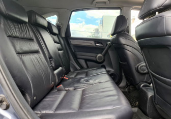 Подержанный автомобиль Honda CR-V 2012 года (12 фото)