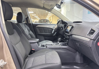 Подержанный автомобиль Geely Emgrand X7 2020 года (10 фото)