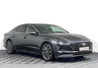 Подержанный автомобиль Hyundai Sonata 2022 года (3 фото)