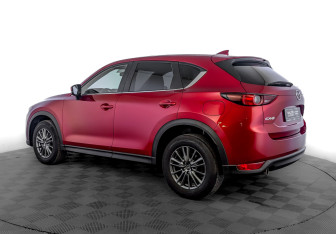 Подержанный автомобиль Mazda CX-5 2018 года (8 фото)