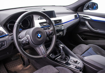 Подержанный автомобиль BMW X2 2019 года (9 фото)