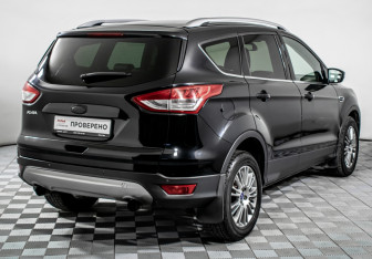 Подержанный автомобиль Ford Kuga 2013 года (5 фото)