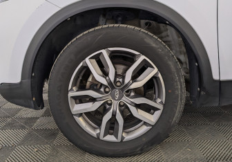 Подержанный автомобиль Chery Tiggo 4 2022 года (11 фото)