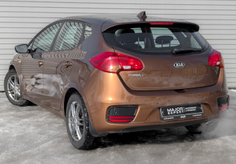 Подержанный автомобиль Kia Ceed Hatchback 2017 года (7 фото)