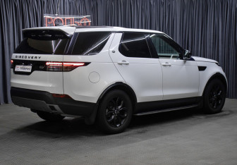 Подержанный автомобиль Land Rover Discovery 2018 года (5 фото)