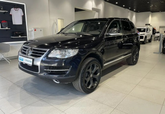 Подержанный автомобиль Volkswagen Touareg 2007 года (1 фото)