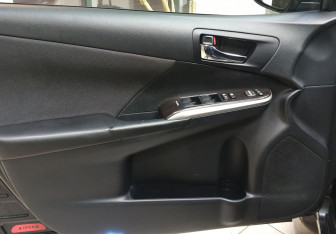 Подержанный автомобиль Toyota Camry Sedan 2013 года (16 фото)