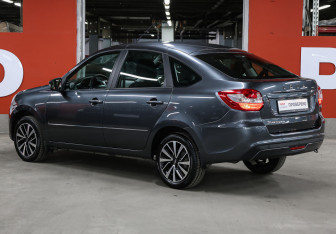 Подержанный автомобиль LADA (ВАЗ) Granta Liftback 2024 года (7 фото)