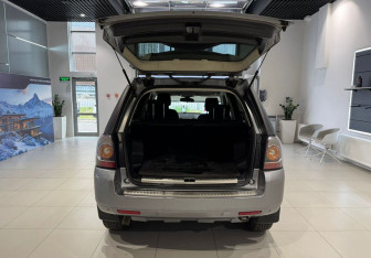 Подержанный автомобиль Land Rover Freelander 2014 года (7 фото)