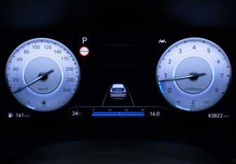 Подержанный автомобиль Hyundai Santa Fe 2021 года (12 фото)