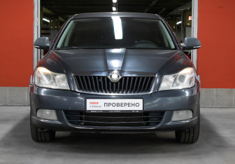 Подержанный автомобиль Skoda Octavia Liftback 2010 года (2 фото)