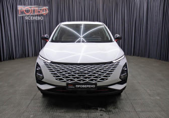 Подержанный автомобиль Omoda C5 2023 года (2 фото)