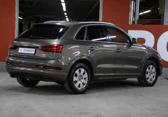 Подержанный автомобиль Audi Q3 2016 года (5 фото)