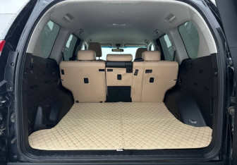 Подержанный автомобиль Toyota Land Cruiser Prado 2014 года (15 фото)