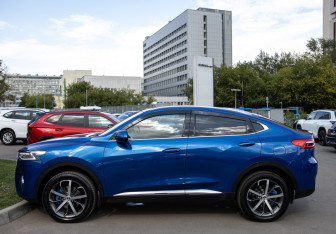 Подержанный автомобиль Haval F7x 2021 года (6 фото)