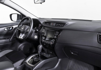 Подержанный автомобиль Nissan Qashqai 2022 года (9 фото)