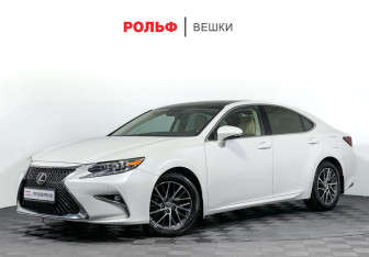 Подержанный автомобиль Lexus ES 2015 года (1 фото)