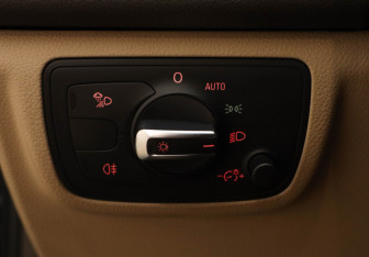 Подержанный автомобиль Audi A6 Sedan 2012 года (8 фото)
