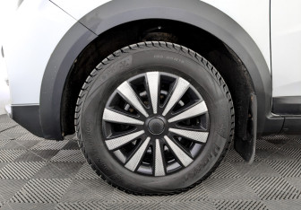 Подержанный автомобиль LADA (ВАЗ) XRAY 2019 года (18 фото)