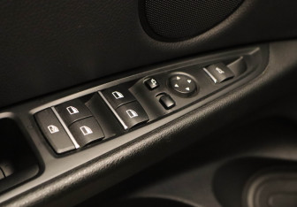 Подержанный автомобиль BMW X5 2016 года (21 фото)