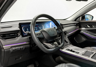 Подержанный автомобиль Exeed TXL 2023 года (16 фото)
