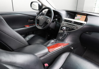 Подержанный автомобиль Lexus RX 2011 года (10 фото)