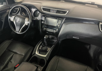 Подержанный автомобиль Nissan Qashqai 2014 года (9 фото)