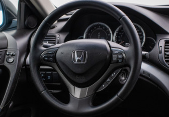 Подержанный автомобиль Honda Accord Sedan 2011 года (15 фото)