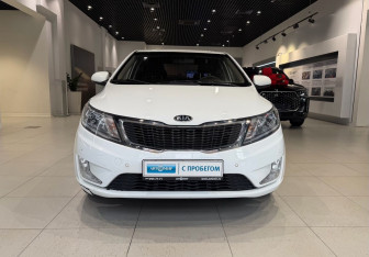 Подержанный автомобиль Kia Rio Sedan 2013 года (2 фото)