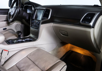 Подержанный автомобиль Jeep Grand Cherokee 2013 года (10 фото)