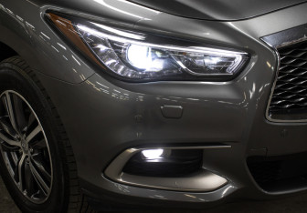 Подержанный автомобиль Infiniti QX60 2017 года (28 фото)