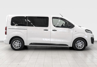 Подержанный автомобиль Citroen SpaceTourer 2021 года (4 фото)